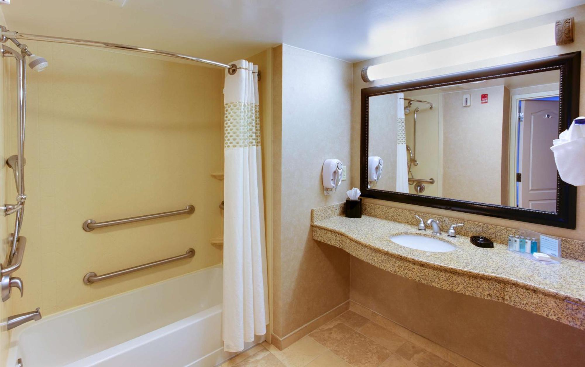 Hotel Hampton